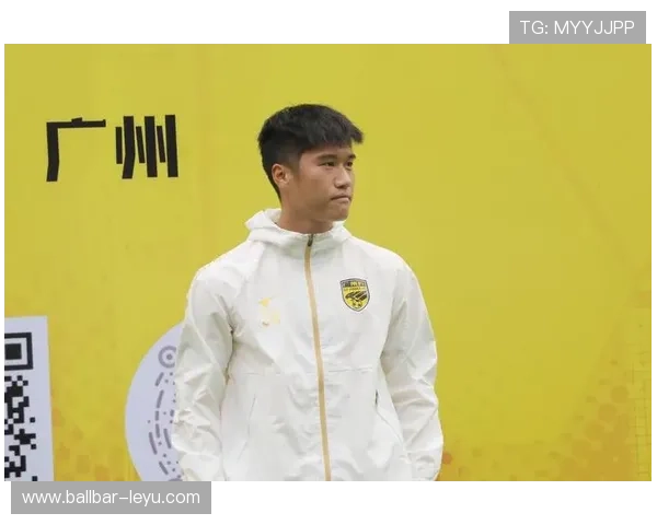 官宣：前广州队长侯煜加盟广州豹！青训出品，中场核心助力新赛季