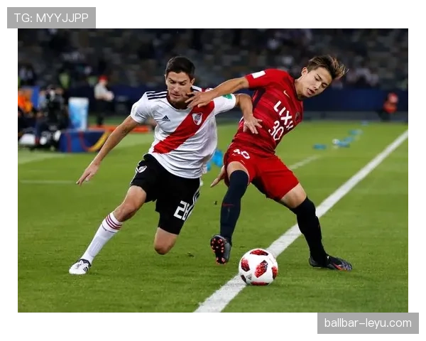 解放者杯经典对决：传奇球队重返巅峰，激情交锋引爆关注