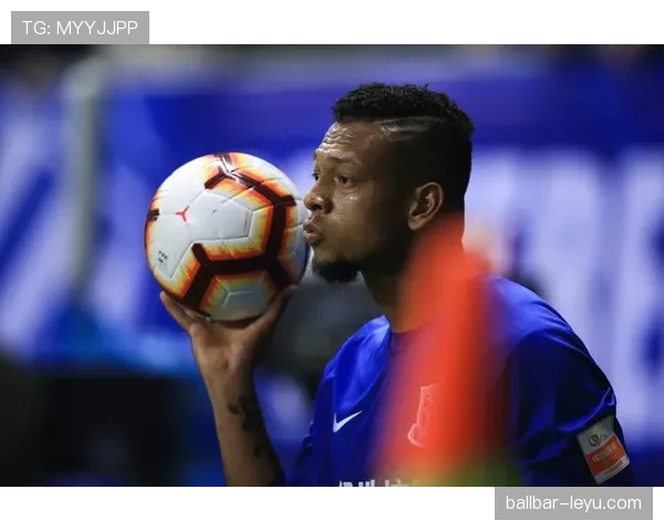 格拉纳达定位球战术显奇效，展现球队实力与战术深度