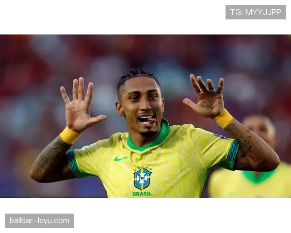 拉菲尼亚巴西足球偶像